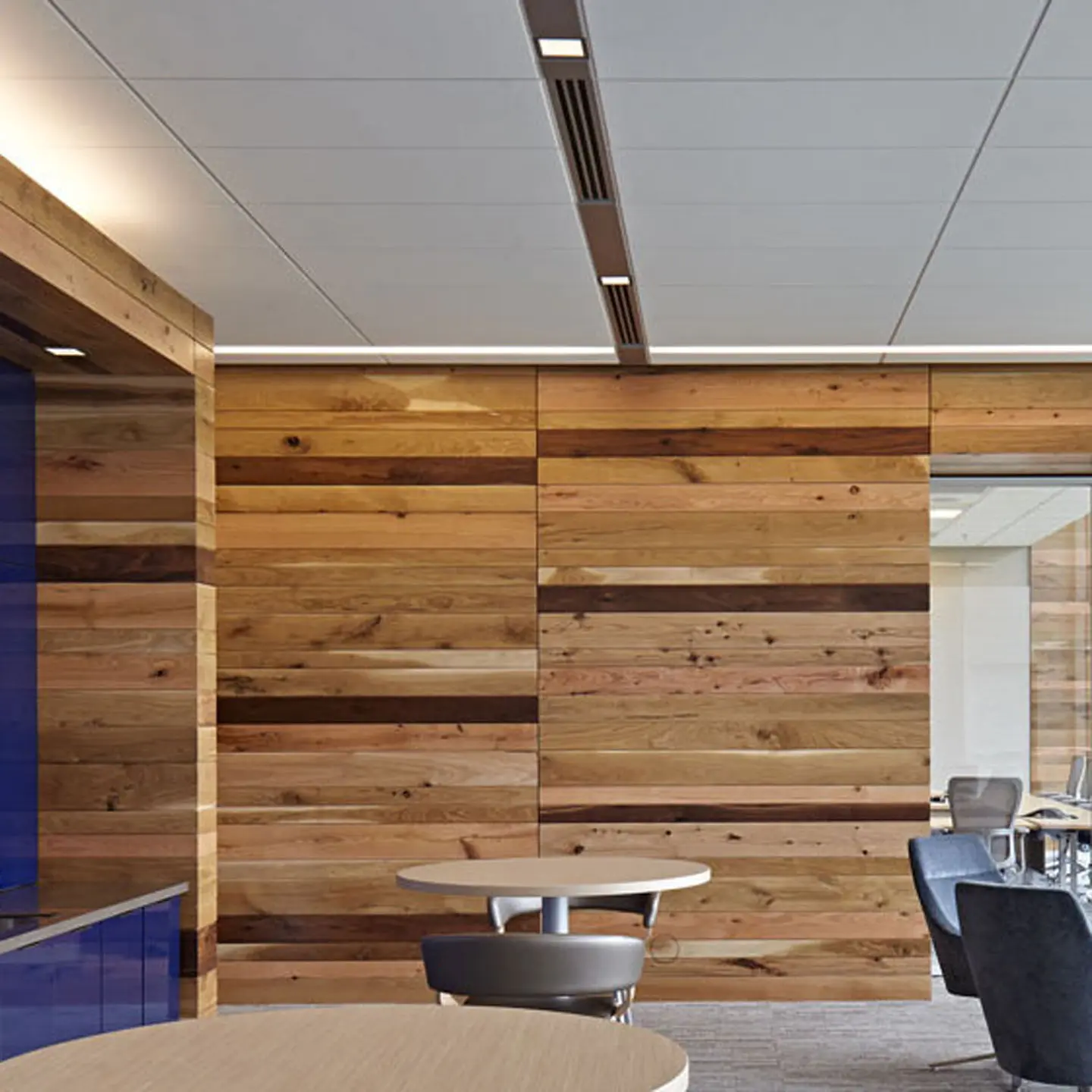 Modern Wood Wall Paneling: A Fresh Look At A Timeless Material, image size:1440x1440