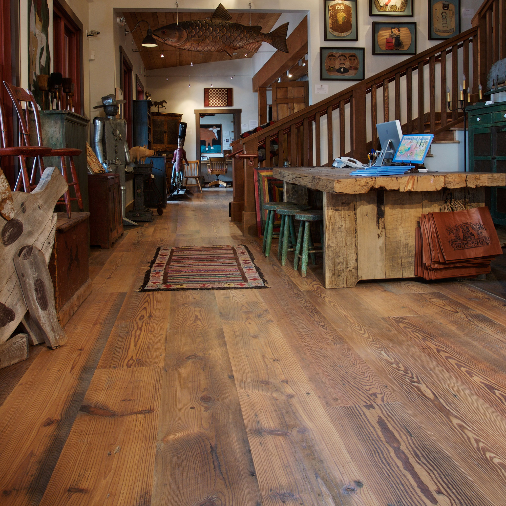 Wide Plank Pine Wood Flooring 