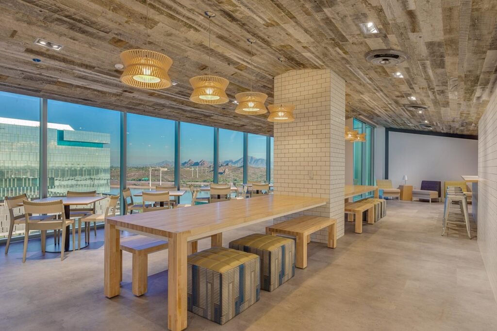 Marina Heights: Interior Breakroom