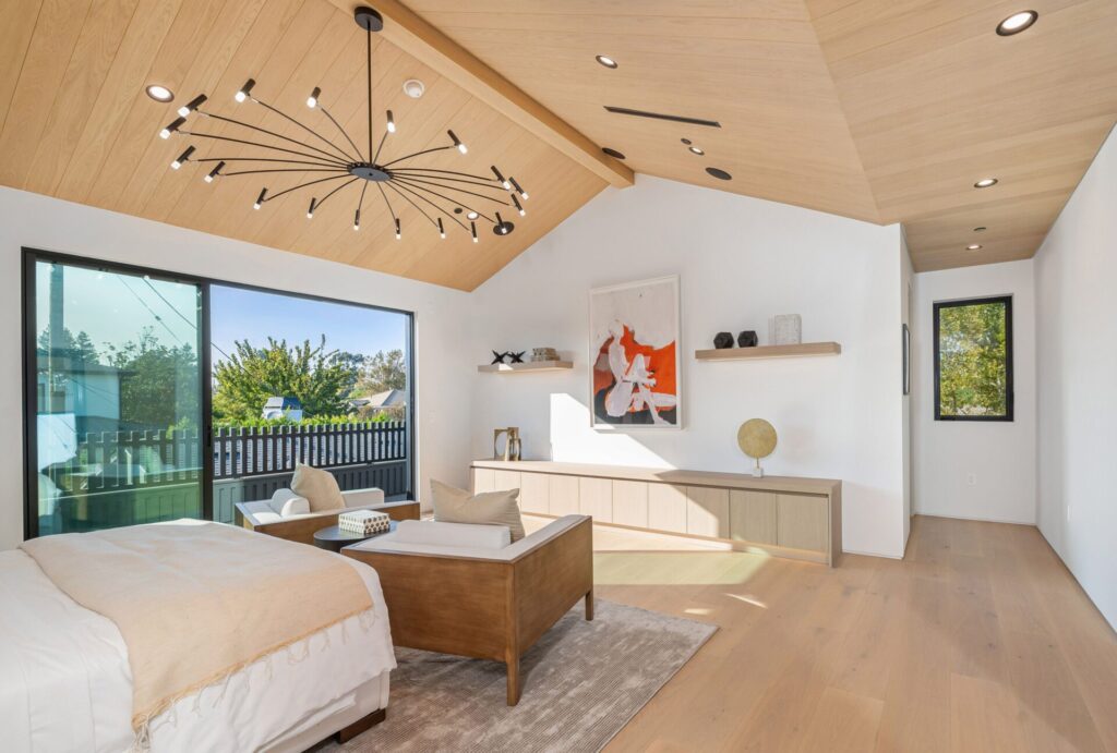 Palomino-American-White-Oak