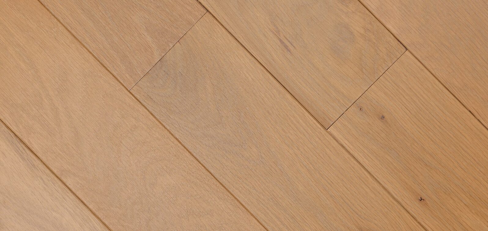 Import placeholder for 25309: light brown floorboards with diagonal pattern, visible grain, and subtle color shifts.
